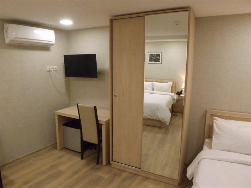 Green Corner Hotel 트빌리시 외부 사진